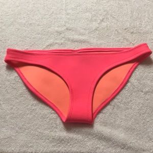 TRIANGLE swim bottoms new no tags